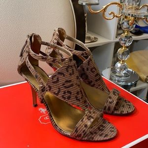 Nine West used in good condition.